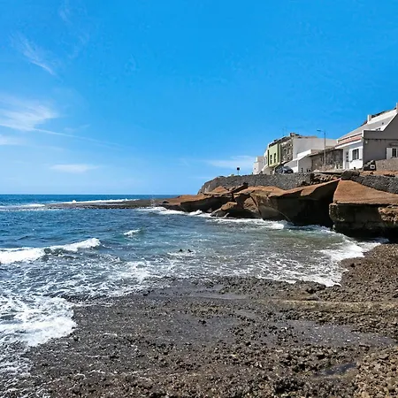 Atico Arenas アパート Arico